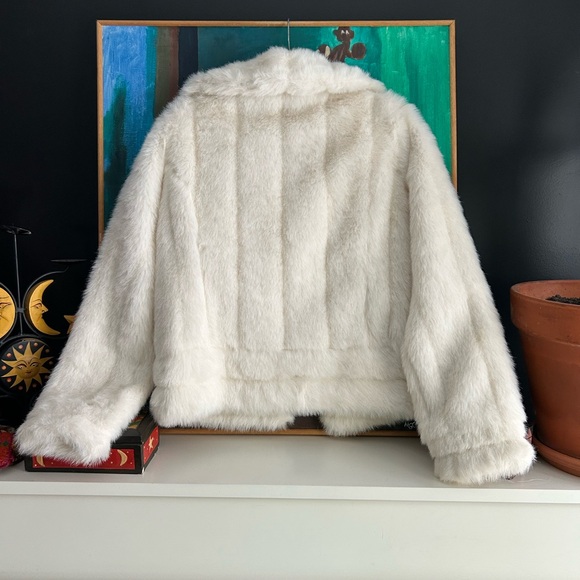 Le Chateau Y2K Indie Off White Teddy Faux Fur Jacket Small - Picture 10 of 16